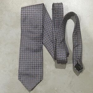 Bill Blass Gray and Black Geometric Tie